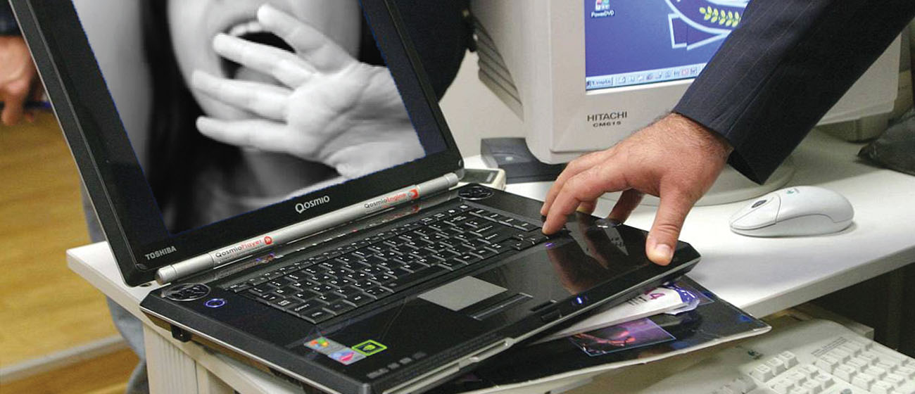 Με ασύλληπτο πορνογραφικό στην κατοχή του συνελήφθη γνωστός ηθοποιός