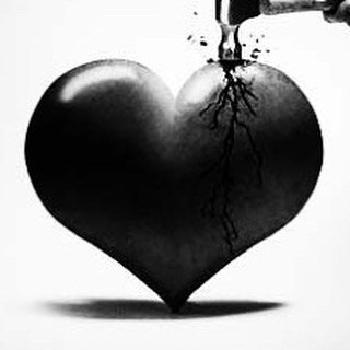 Δύσκολες ώρες για Έλληνα τραγουδιστή: Ο θάνατος που τον τσάκισε ανήμερα Πρωτοχρονιάς