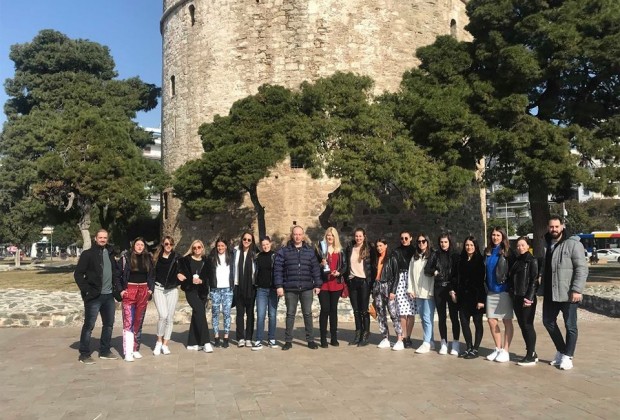 «Αφιερωμένο στον Πρόεδρό μας!»