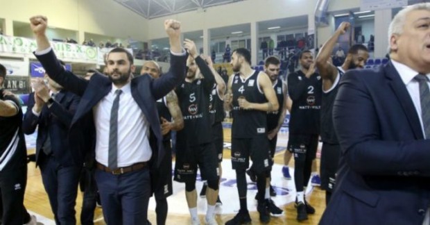 To κύπελλο στον Πύργο τον Λευκό!