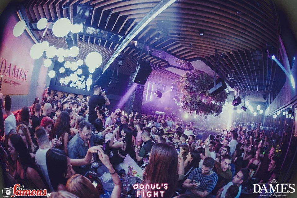 To “YPO”-σχέθηκε και έκανε τη διαφορά το “Dames” στη Γλυφάδα: Το grand opening (εικόνες)